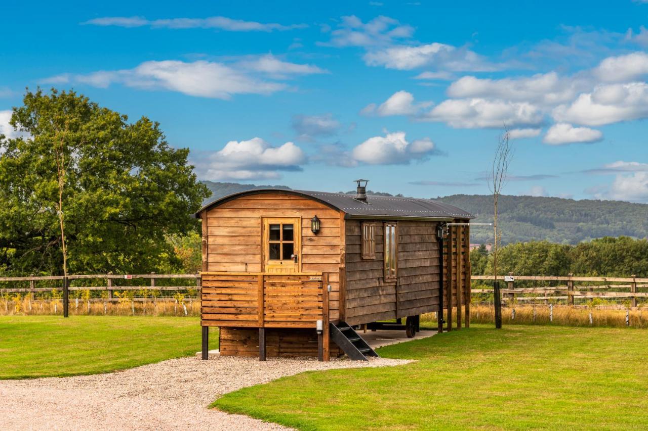 Апартаменты Ashwood Shepherd Hut -Ockeridge Rural Retreats Вустер Экстерьер фото