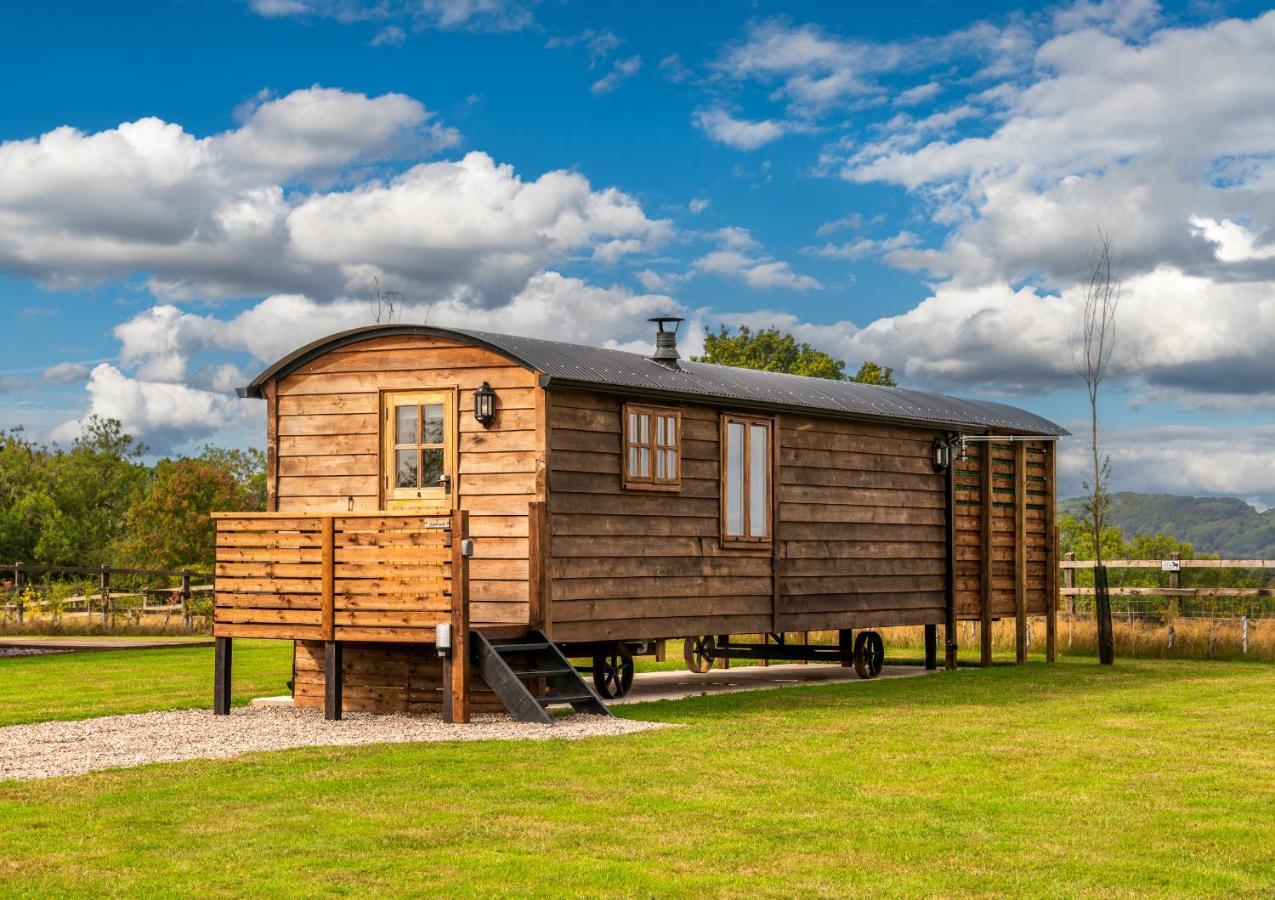 Апартаменты Ashwood Shepherd Hut -Ockeridge Rural Retreats Вустер Экстерьер фото