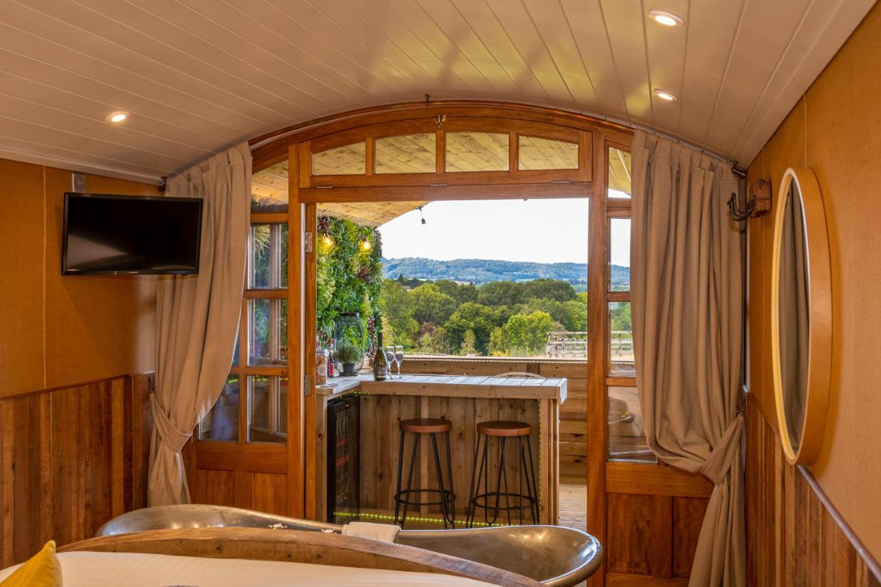 Апартаменты Ashwood Shepherd Hut -Ockeridge Rural Retreats Вустер Экстерьер фото